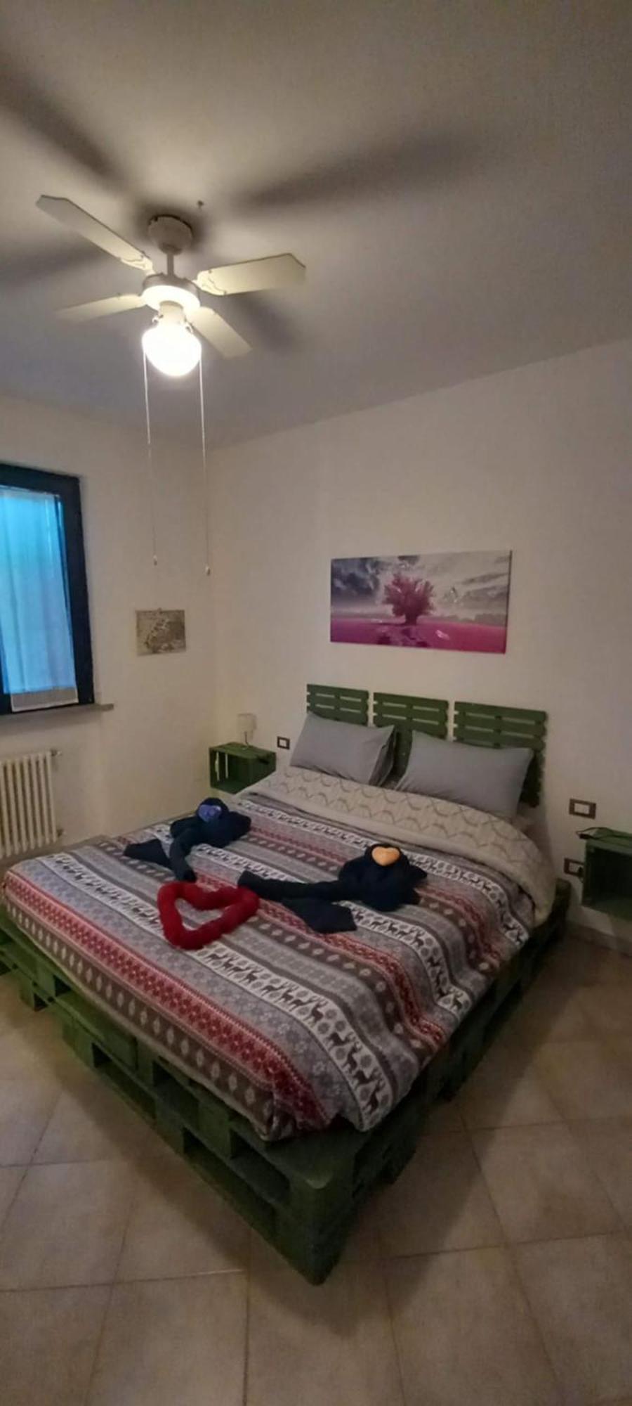 Casa Appartamento Vacanze La Fermata Delle Rondini Castello di Annone Bagian luar foto